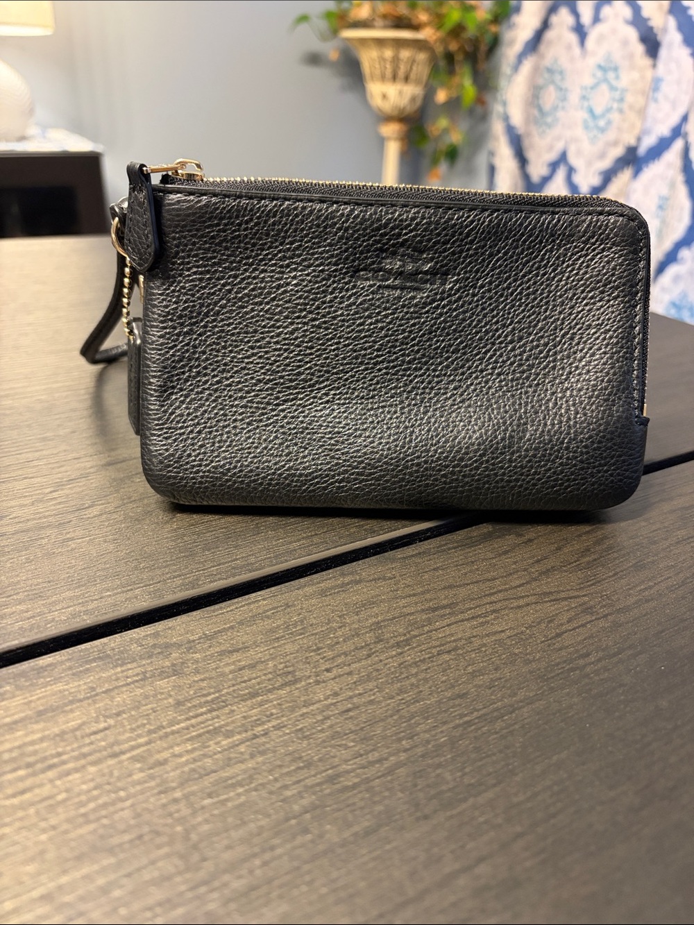 Coach Black Pebbled Leather Double Corner Zip Wristlet EUC